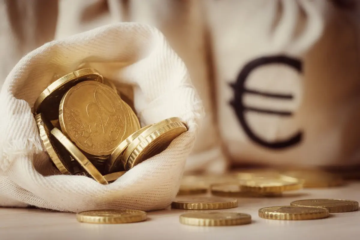Rente op terugbetaalde gouden handdruk aftrekbaar